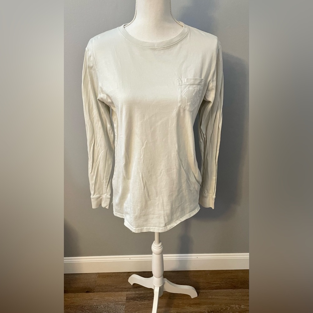 Like New Ivory Ella light blue long sleeve tee